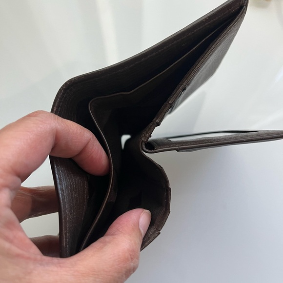 MCM SMALL MONOGRAM MEN’S WALLET - Picture 7 of 12